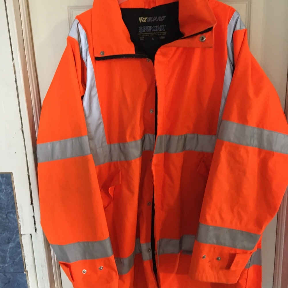 Class 3 men’s winter jacket high visibility